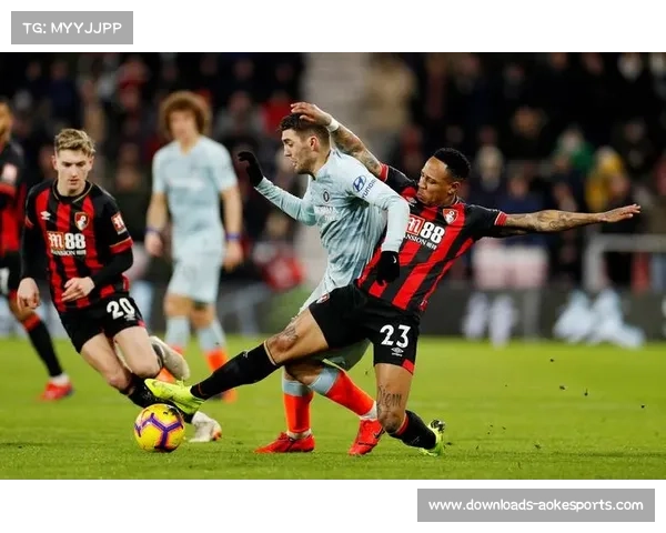 伯恩茅斯球迷高唱“枪手投降”，加布里埃尔挥手回应